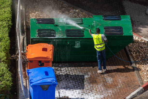 Best Deck Cleaning Services  in Freeport, NY